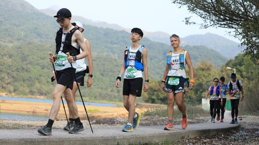 CSE/CPEG Students and Dr. Gibson Lam Completed Oxfam Trailwalker Event