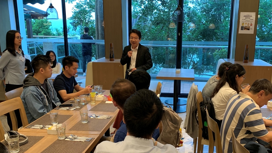 Prof. Ting-Chuen Pong welcoming participants at the dinner session